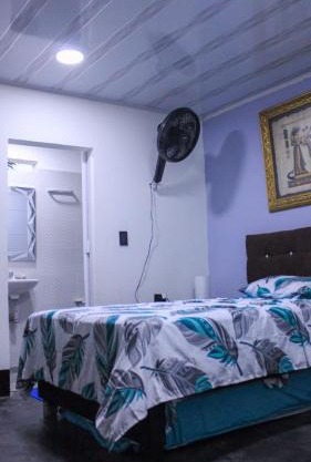 Hostal Queens Deluxe