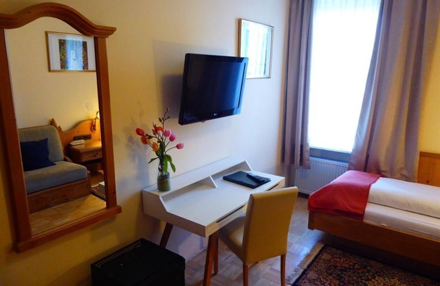 HOT DEAL single room non refundable rate - Adlerhof, Pension