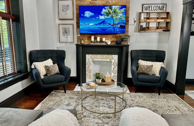 Hot Tub, Firepit, Cornhole, Foosball, King Beds, 2-car Garage, Walkable