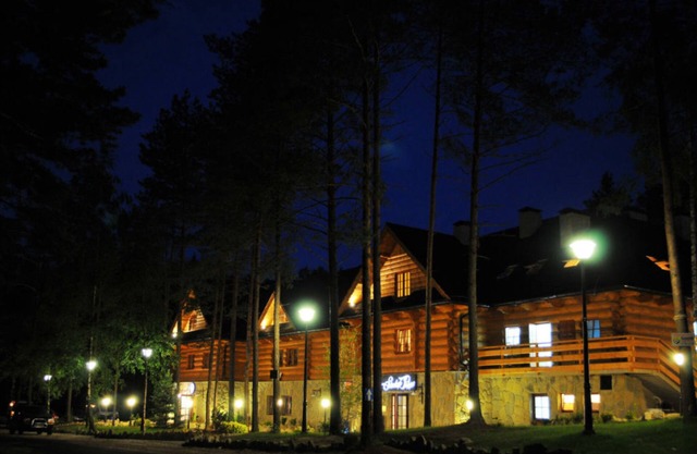 Hotel 365