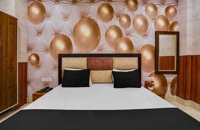 Hotel Aadhya & Restaurant