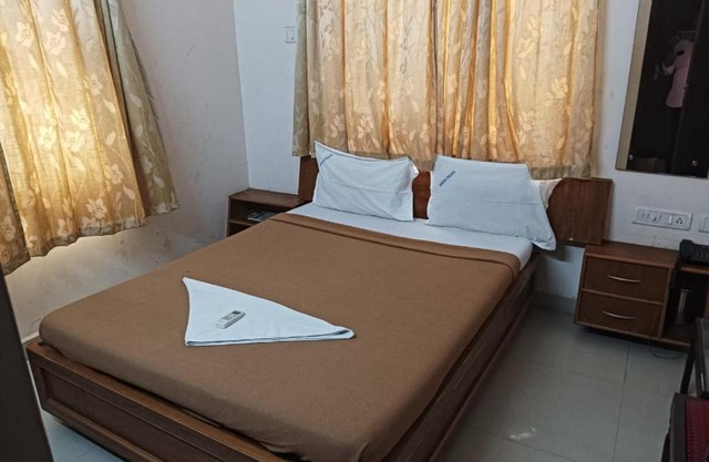 Hotel Ambika Palace