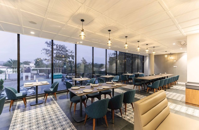 Hotel Bafna Lawn