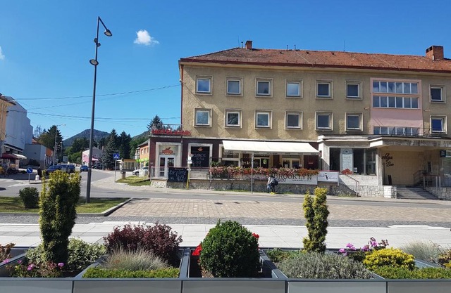 Hotel Baník Handlová