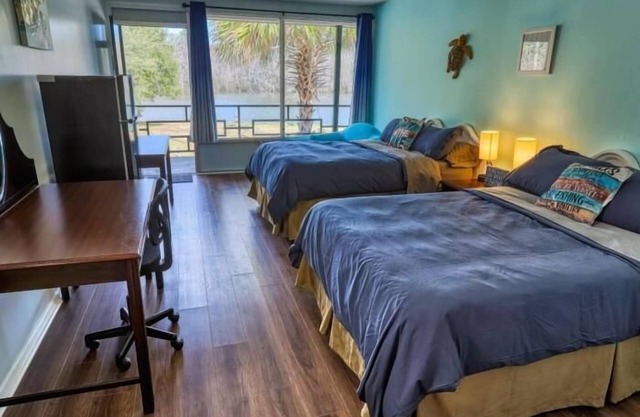Hotel Double Lakefront Rooms - Hotel Double Lakefront Rooms