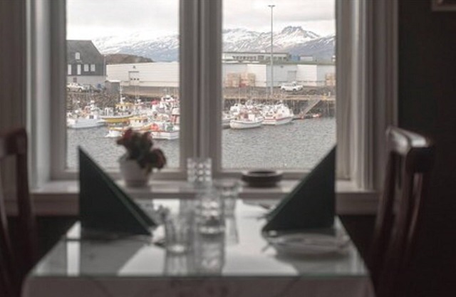 Hotel Framtíð