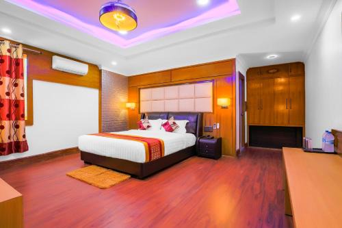Hotel Intourist Palace