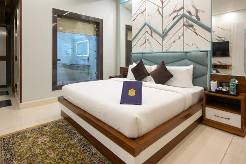 Hotel Leela Grande