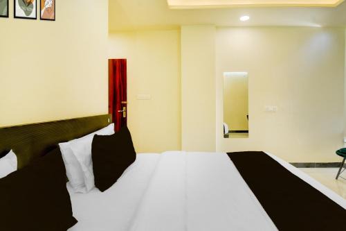 Hotel O Classy Castle