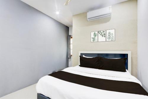 Hotel O Tara Grand luxury Rooms