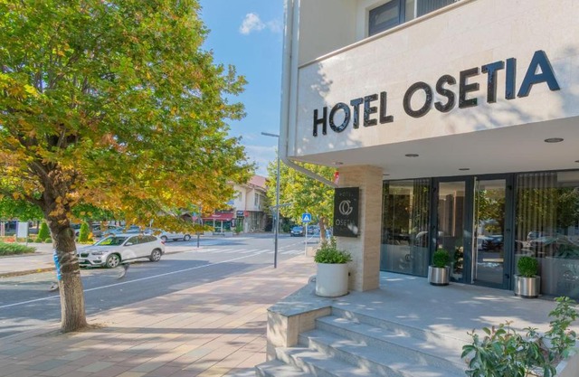 Hotel Osetia Garden