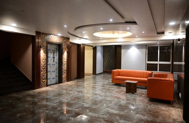 HOTEL PRIME SQUARE