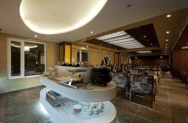 Hotel Regent Grand