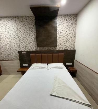 Hotel Savera