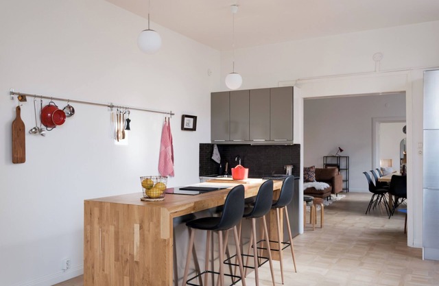 Hotel-standard design apartment with sea view