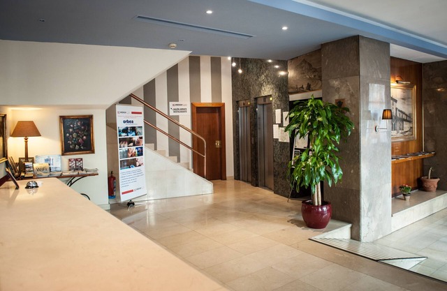 Hotel Unzaga Plaza