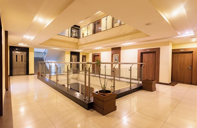 Hotel Verandah