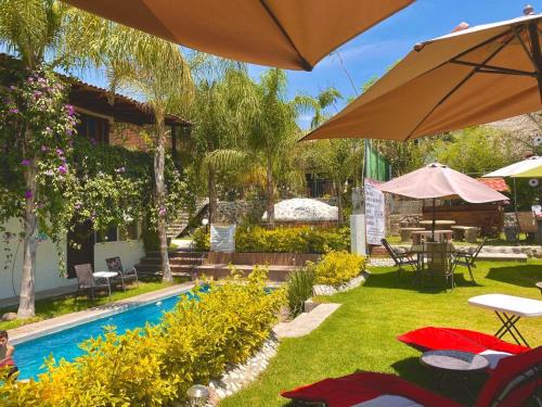 Hotel Villas Mariposas