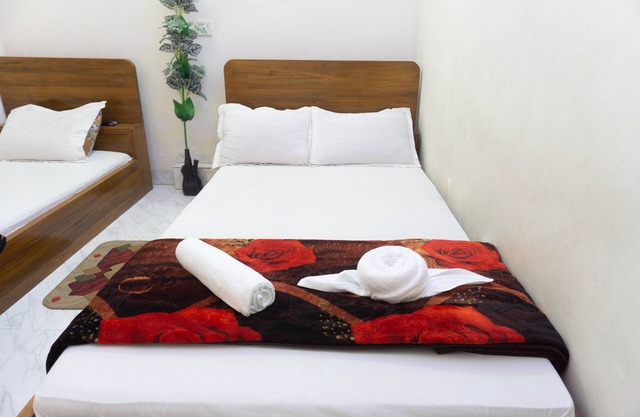 Hotel White House International - Standard Family Room - Non AC