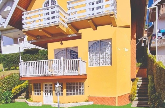 House (townhouse) with beautiful views of nature in Portal de Campos
