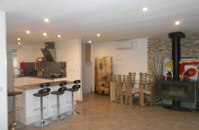House 15 mins from Lyon, tramway oriented