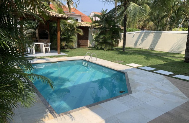 House 4 bedrooms Camboinhas Swimming pool and barbecue