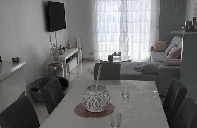 House 5 minutes from the station by car and 10 minutes from the 24-hour race circuit