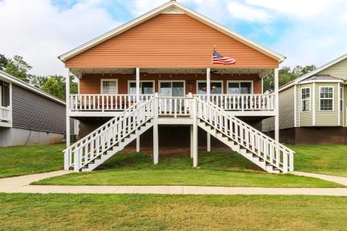 House# 50 Home Away Home (No pets)