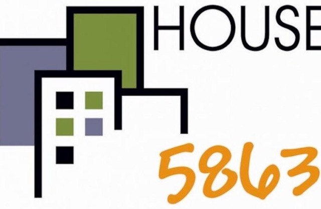 House 5863- Chicago's Premier Bed and Breakfast