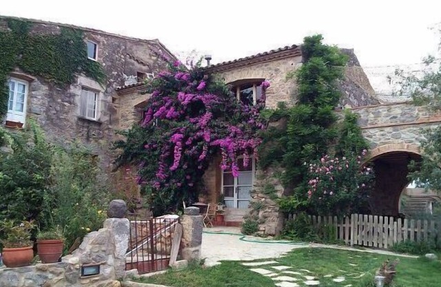 House-apartment in Masia del S. XVII 5 km. of the beach