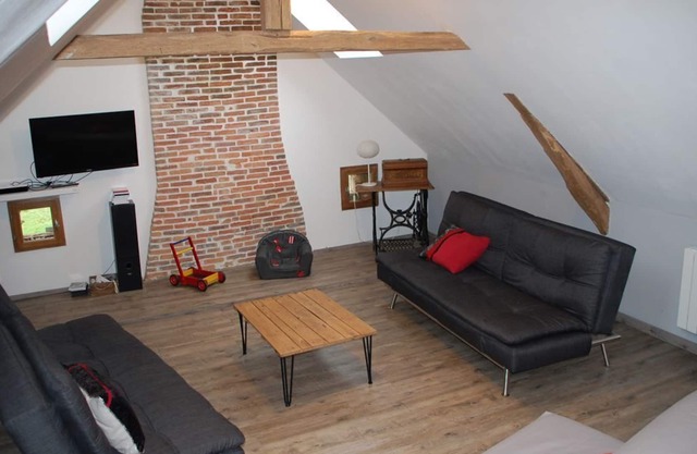 house, country cottage for 6,8,10 people