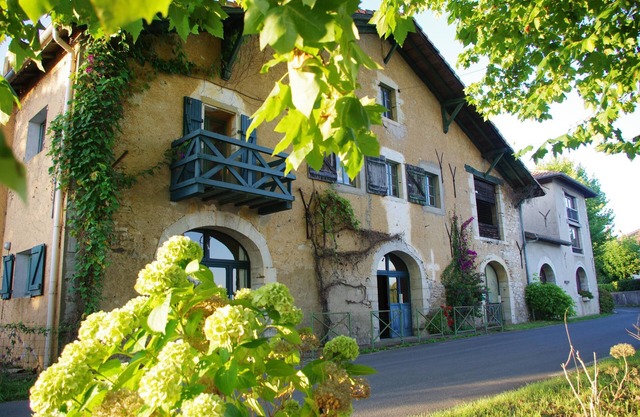 House on the banks of the Adour