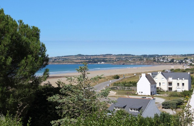 House Garden, PLOMODIERN Common locality Lestrevet (Beach)