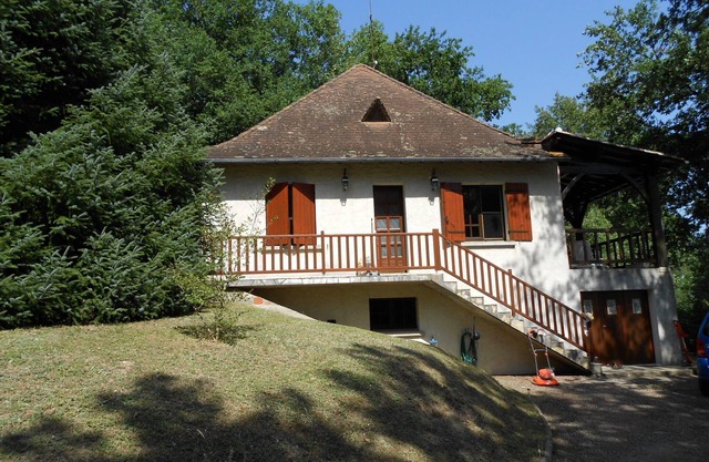 House in a natural setting, quiet and fresh air of the countryside