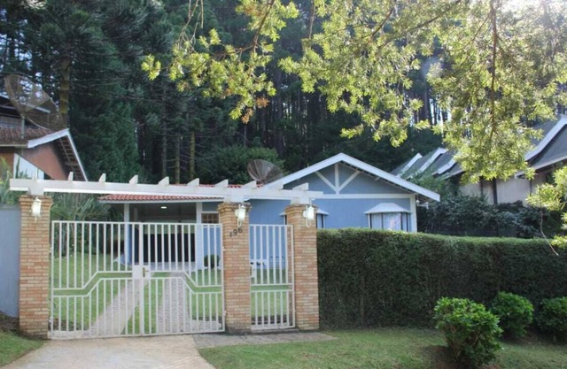 House in Campos do Jordão 4 km from the tourist center in an excellent neighborhood !!!