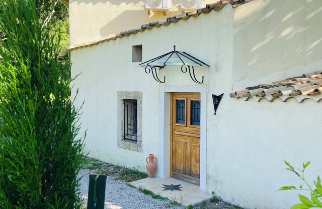 House in the vineyards