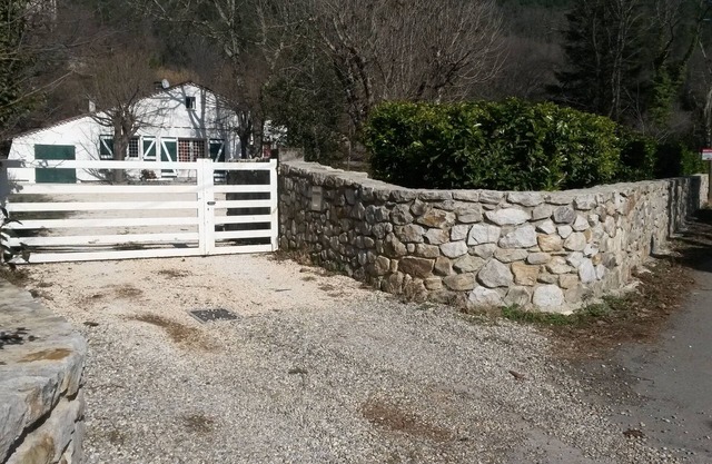 HOUSE IN THE HEART OF THE VALLEYS CEVENOLES large pool access