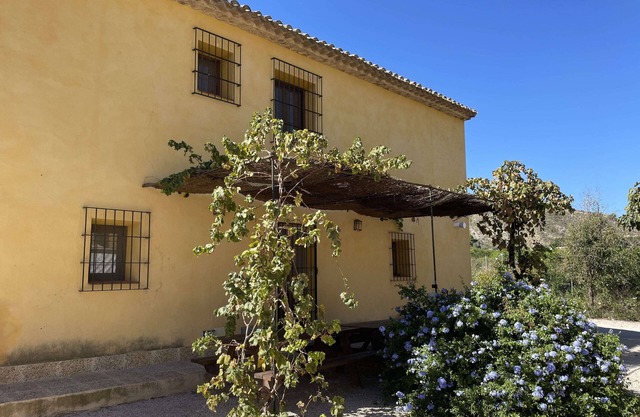 House Nene Pilí. Farm the Campillo