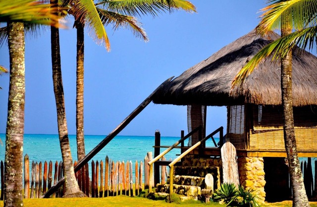 House on the edge of Old Taipus beach