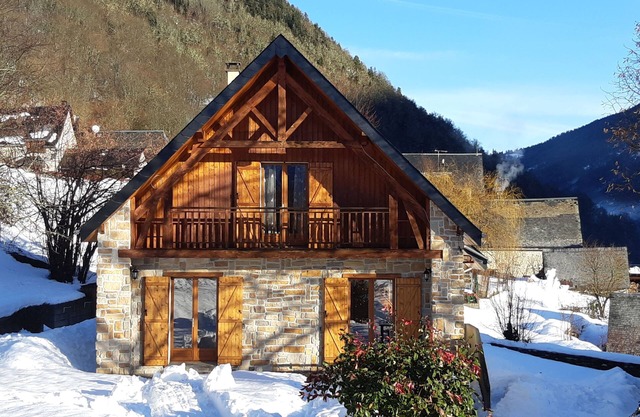 House south facing cottage in the Louron Valley near Loudenvielle classified 3 * Wifi