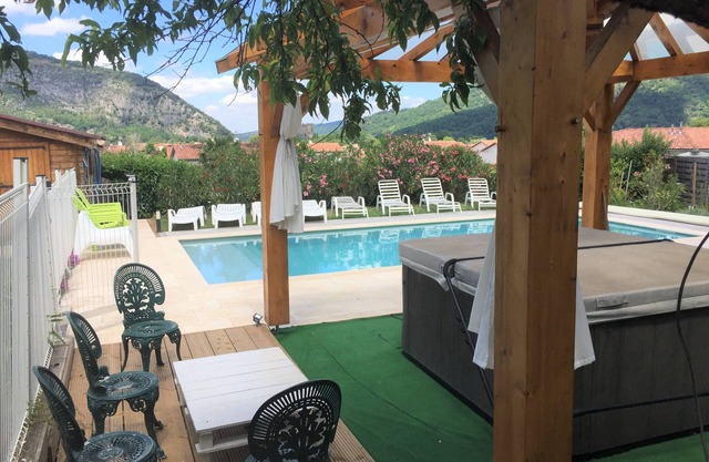 house /villa - FOIX