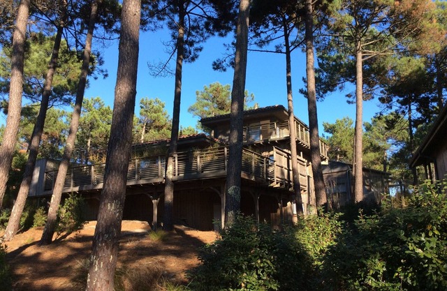 House with panoramic terrace 400 meters from the ocean