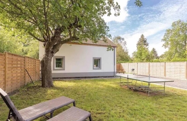 House with private garden Disneyland® Paris, Vallée village, parc des félins