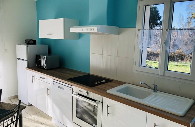 house with private parking - furnished with tourism 3 stars - ideal curistes