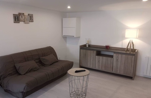 House with terrace 20 minutes from Disneyland Paris
