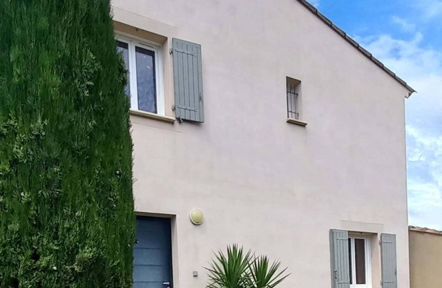 House with terrace & garden