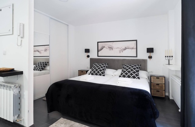 Housingleon- Five Rooms Botines