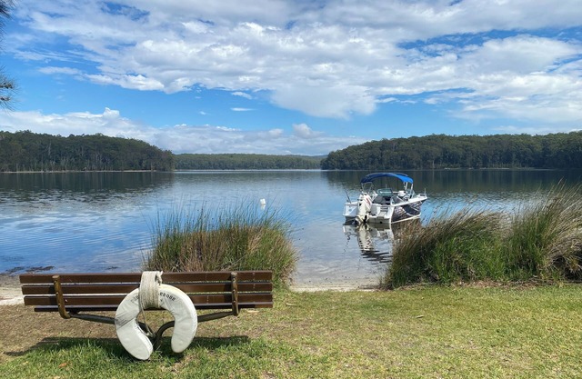 Huge Luxury Lakefront House with Pool overlooking National Park - Dog Friendly