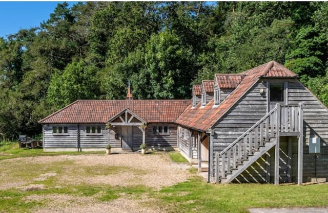 Huish Lodge - Luxury Country House