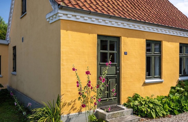 "Huno" - 2km from the sea by Interhome